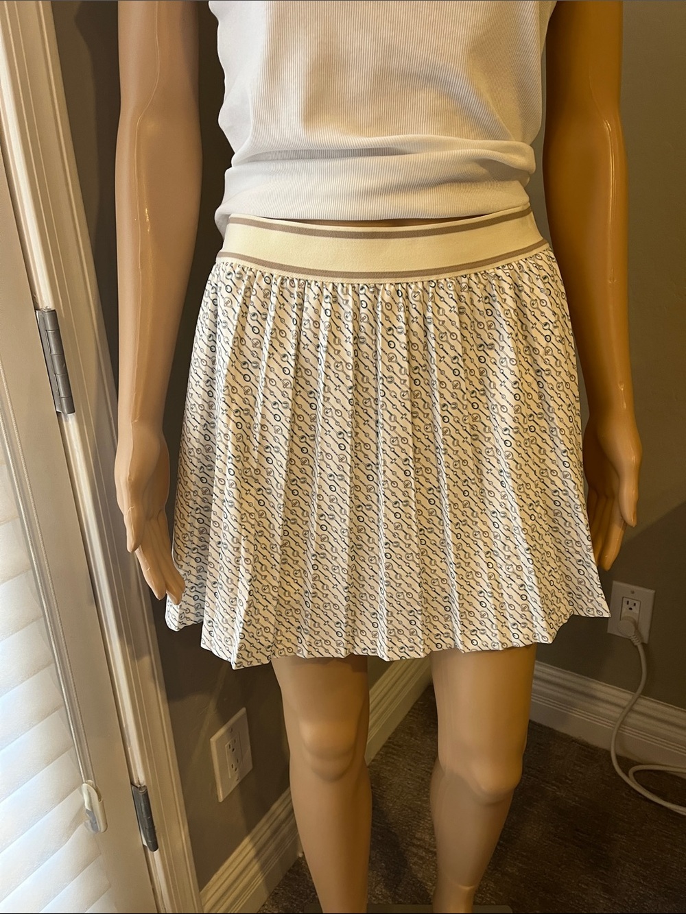 Peter Millar White with Beige Accents Sport Skirt M
